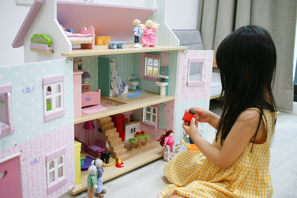 【娃娃屋推薦+團購】LE TOY VAN夢幻娃娃屋,超美~~滿足每個女孩兒的扮演夢、公主夢 - 第119張圖 【娃娃屋推薦+團購】LE TOY VAN夢幻娃娃屋,超美~~滿足每個女孩兒的扮演夢、公主夢