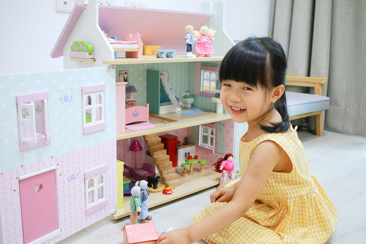 【娃娃屋推薦+團購】LE TOY VAN夢幻娃娃屋,超美~~滿足每個女孩兒的扮演夢、公主夢 - 第124張圖 【娃娃屋推薦+團購】LE TOY VAN夢幻娃娃屋,超美~~滿足每個女孩兒的扮演夢、公主夢
