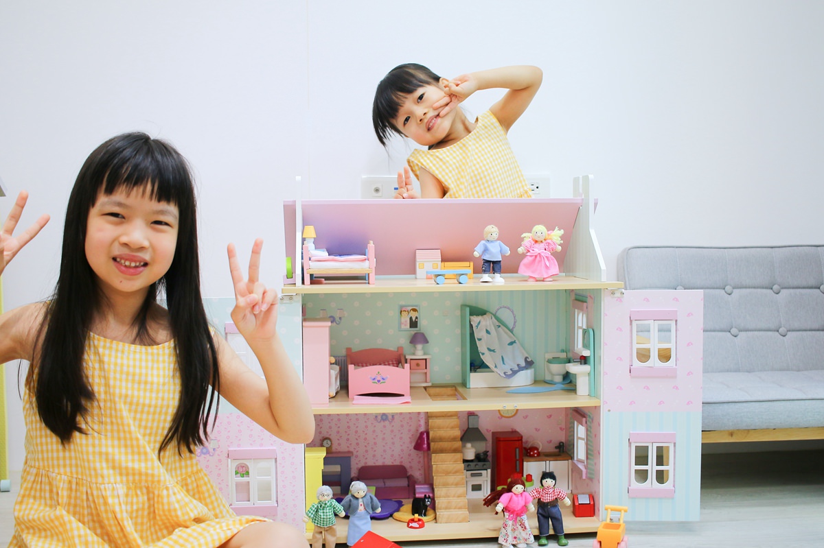 【娃娃屋推薦+團購】LE TOY VAN夢幻娃娃屋,超美~~滿足每個女孩兒的扮演夢、公主夢 - 第126張圖 【娃娃屋推薦+團購】LE TOY VAN夢幻娃娃屋,超美~~滿足每個女孩兒的扮演夢、公主夢