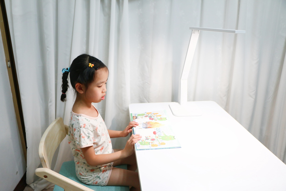 【團購。12/17開團】MAGIC護眼檯燈MA358W   專業好用、入座感應和自動亮度功能好方便