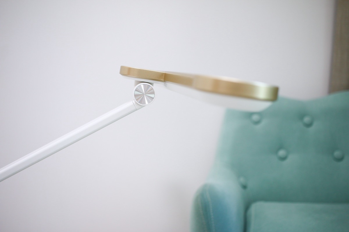 【團購。12/17開團】MAGIC護眼檯燈MA358W   專業好用、入座感應和自動亮度功能好方便