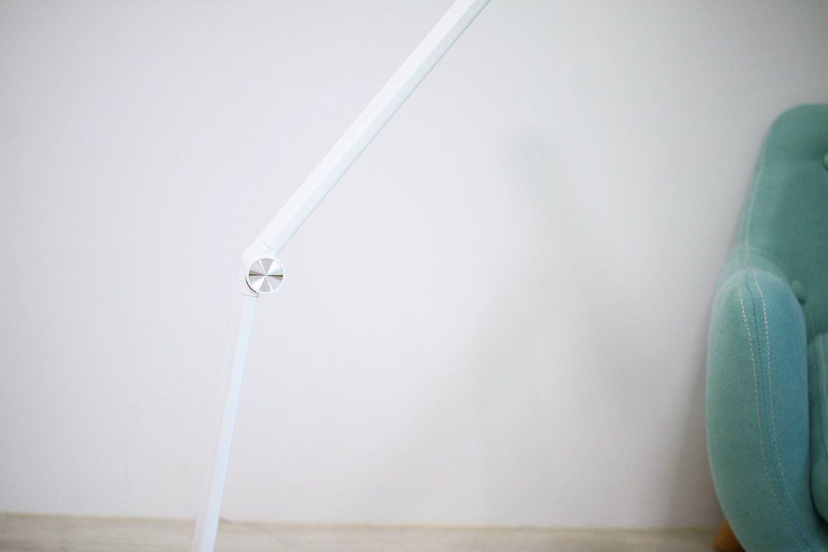 【團購。12/17開團】MAGIC護眼檯燈MA358W   專業好用、入座感應和自動亮度功能好方便