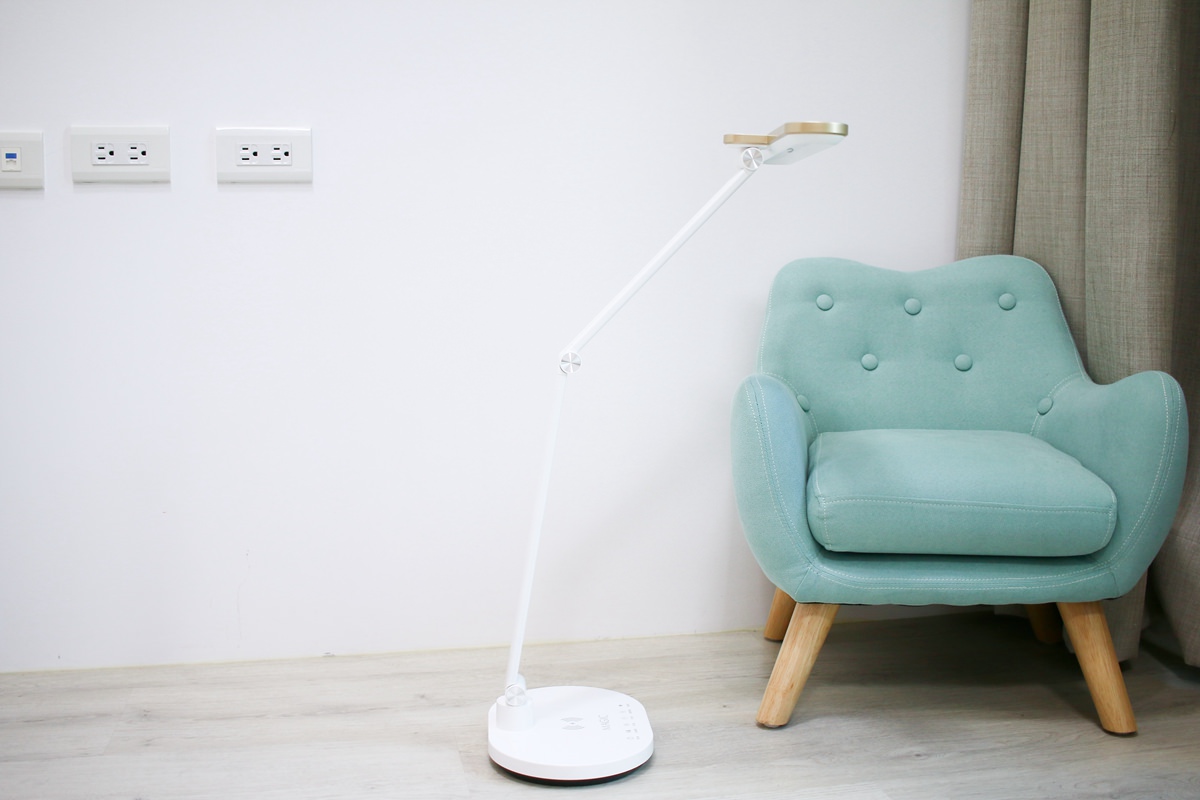 【團購。12/17開團】MAGIC護眼檯燈MA358W   專業好用、入座感應和自動亮度功能好方便