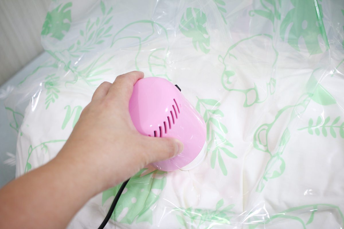 衣服真空壓縮袋推薦(MIDAS 真空平面立體壓縮袋)和夏季好物~和闔樂泰水刀式冷氣清潔劑