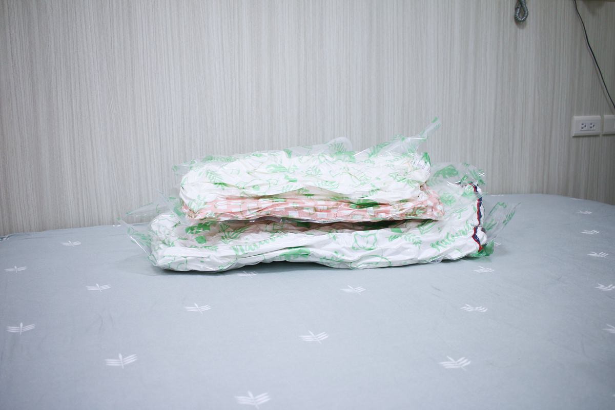 衣服真空壓縮袋推薦(MIDAS 真空平面立體壓縮袋)和夏季好物~和闔樂泰水刀式冷氣清潔劑