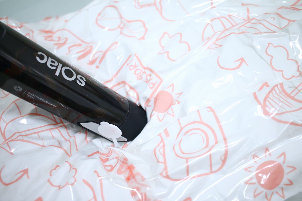 衣服真空壓縮袋推薦(MIDAS 真空平面立體壓縮袋)和夏季好物~和闔樂泰水刀式冷氣清潔劑