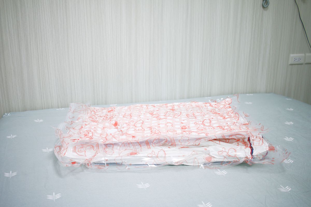 衣服真空壓縮袋推薦(MIDAS 真空平面立體壓縮袋)和夏季好物~和闔樂泰水刀式冷氣清潔劑