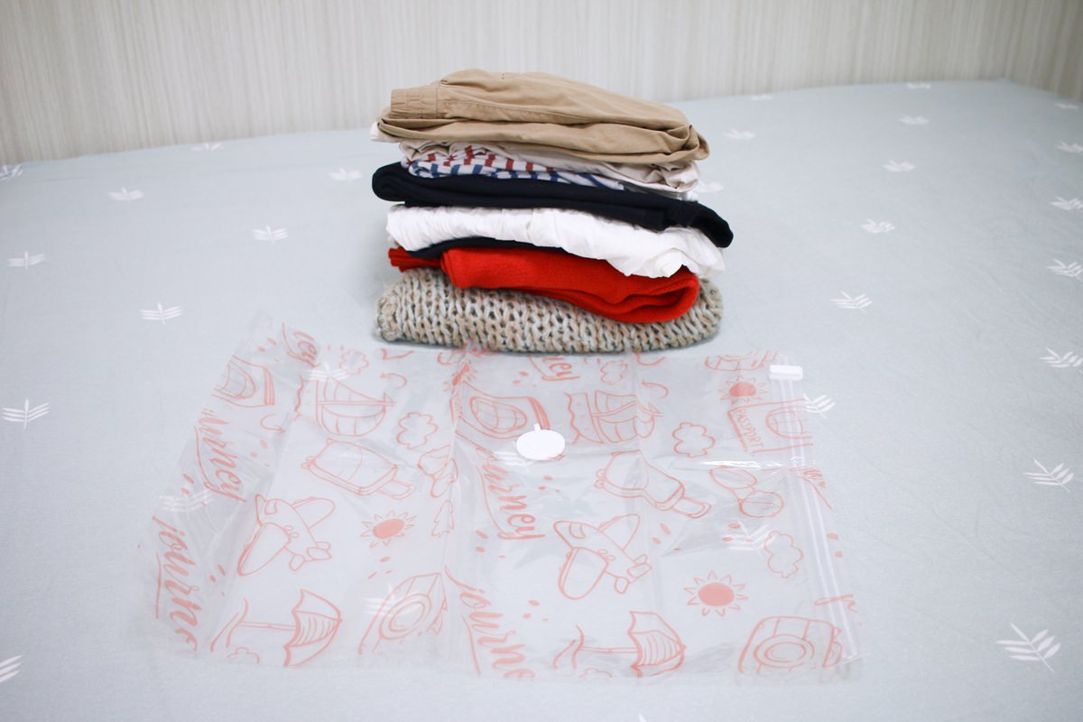 衣服真空壓縮袋推薦(MIDAS 真空平面立體壓縮袋)和夏季好物~和闔樂泰水刀式冷氣清潔劑