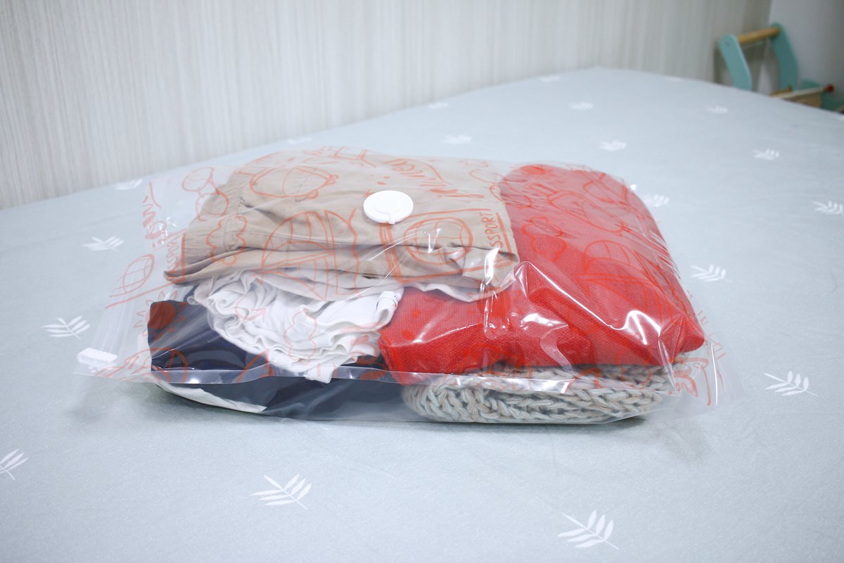 衣服真空壓縮袋推薦(MIDAS 真空平面立體壓縮袋)和夏季好物~和闔樂泰水刀式冷氣清潔劑