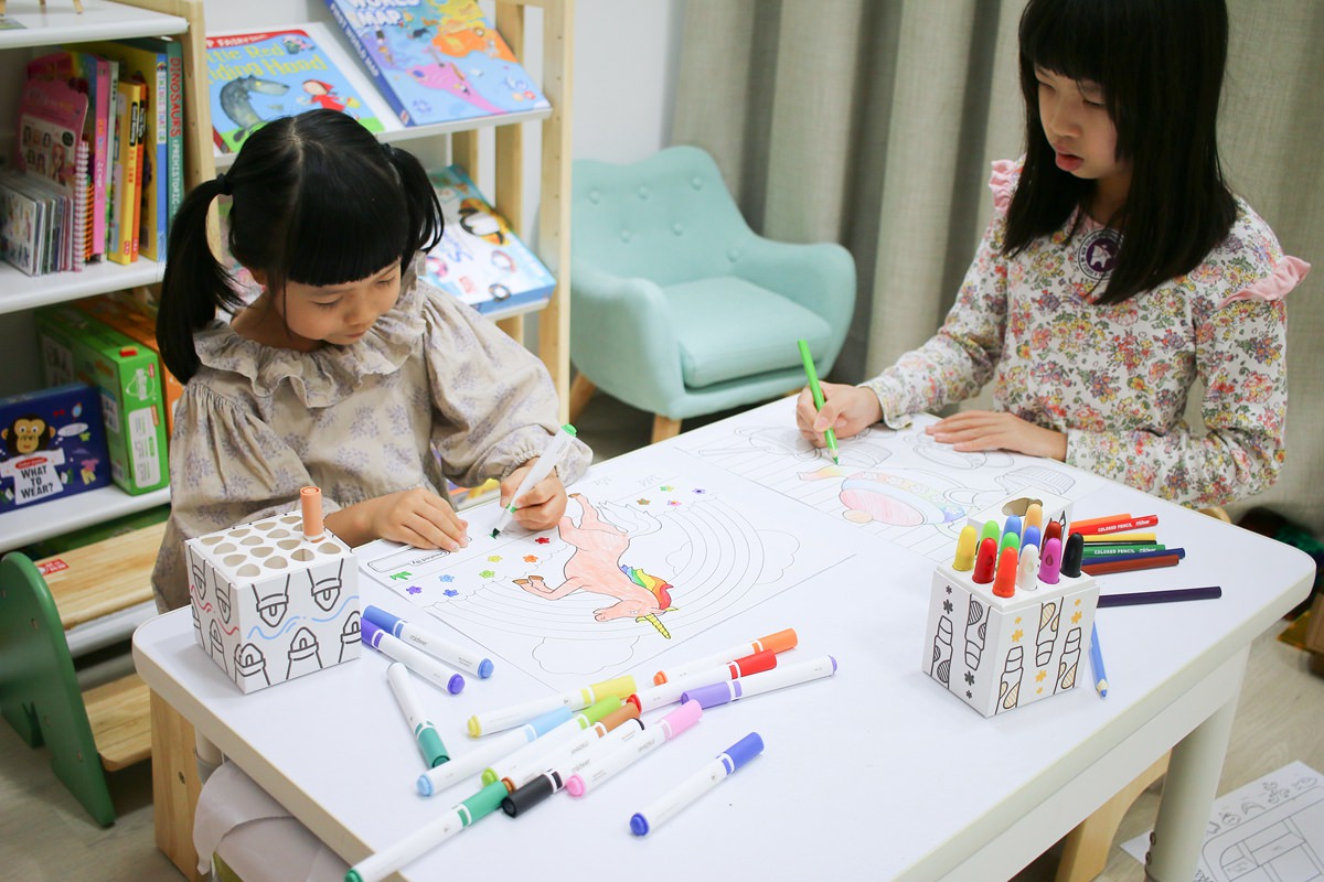 【12/26團購中】愛兒館第一張桌子、ADATTO學童椅、旋轉書櫃–從小陪伴孩子到大 - 第19張圖 【12/26團購中】愛兒館第一張桌子、ADATTO學童椅、旋轉書櫃–從小陪伴孩子到大