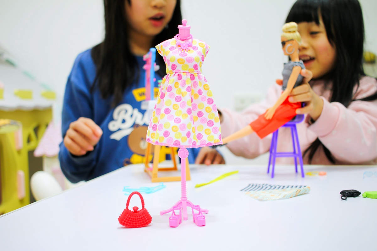 【團購】WEDREAM小小設計師  做衣服、做包包、做鞋子，滿足女孩兒夢想的手作遊戲