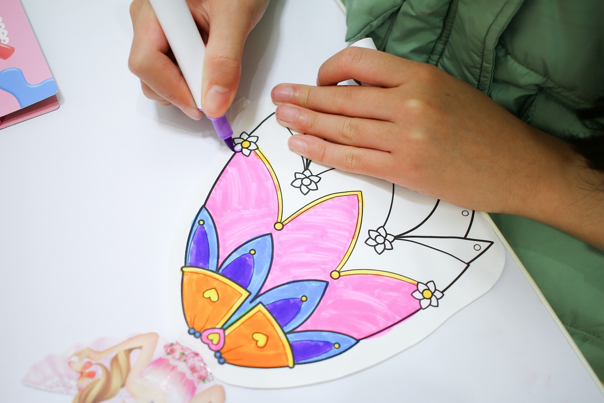 【團購】ROI BOOKS遊戲書  結合勞作與美學的遊戲書，讓孩子享受動手做的樂趣