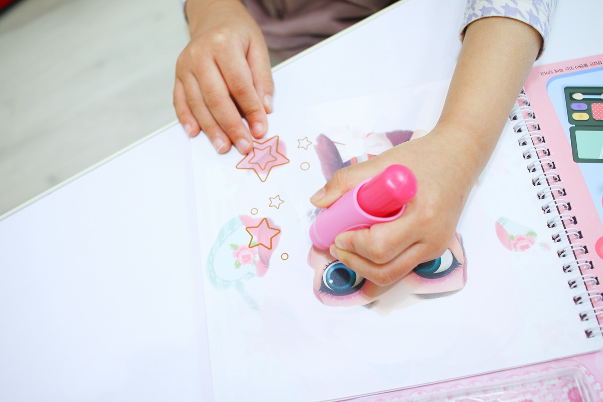 【團購】ROI BOOKS遊戲書  結合勞作與美學的遊戲書，讓孩子享受動手做的樂趣