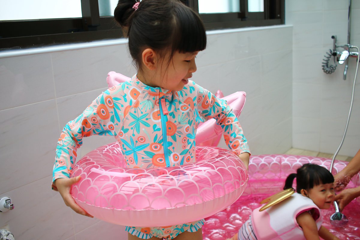 SUNNY LIFE泳圈戲水池12