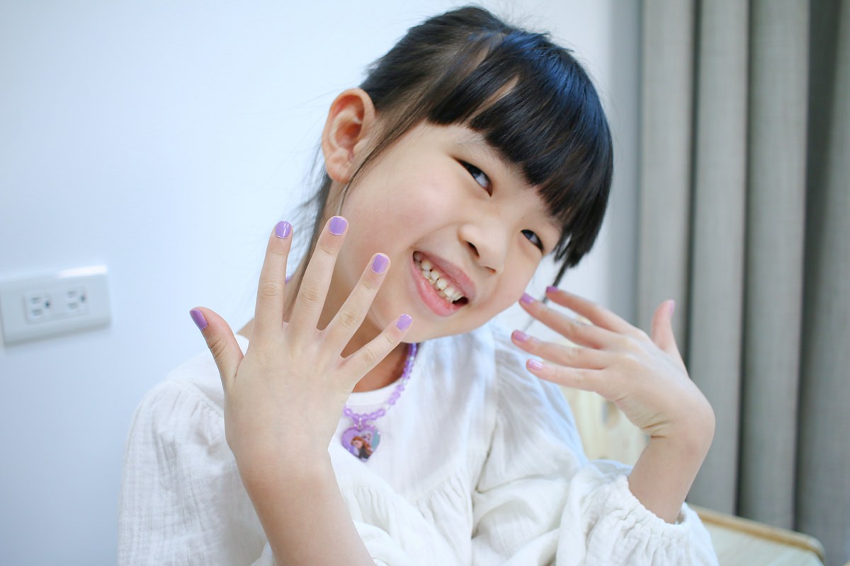 SUYON兒童可撕式指甲油  無毒、安全、色系超可愛，滿足女孩兒的公主夢