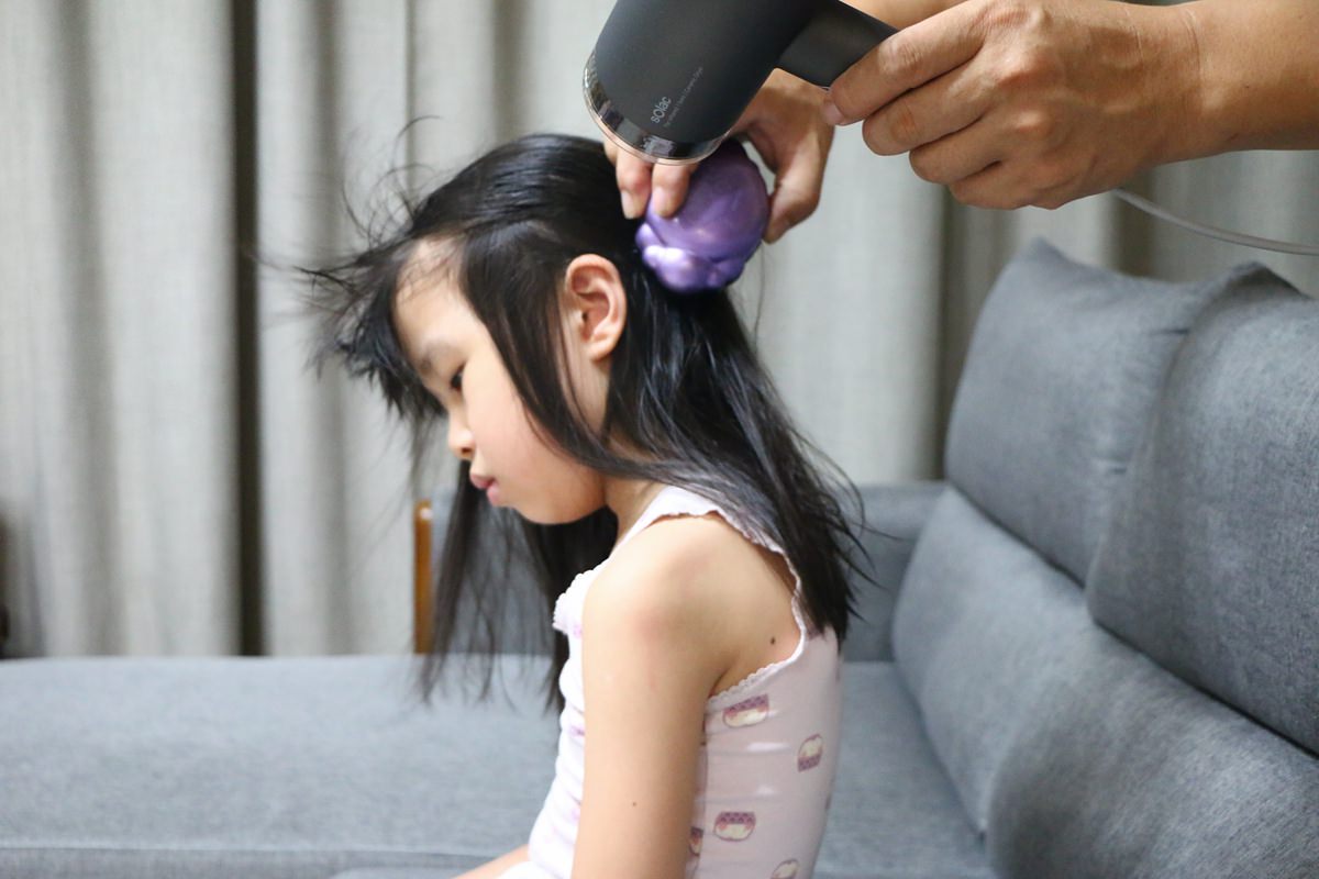 Solac負離子生物陶瓷吹風機12