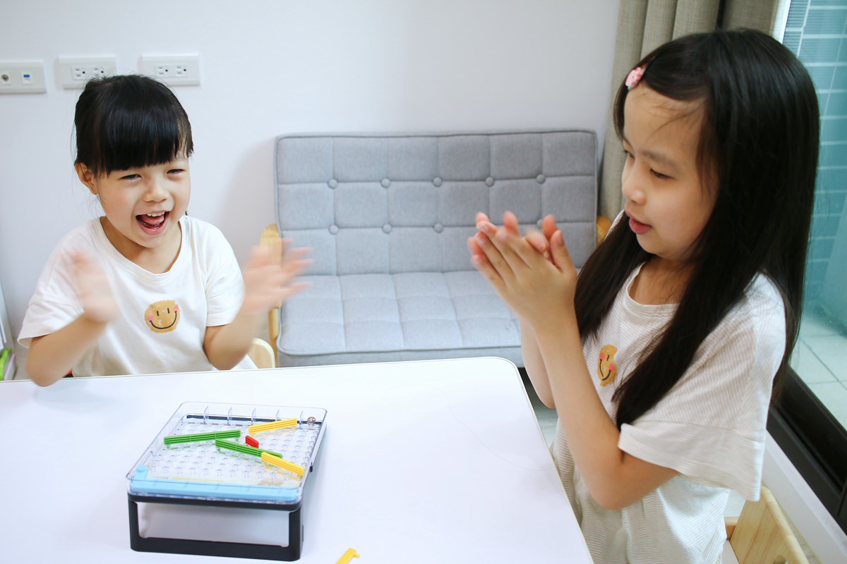 HANAYAMA 超好玩的益智桌遊遊戲，讓孩子在遊戲中培養邏輯思考與推理、分析能力