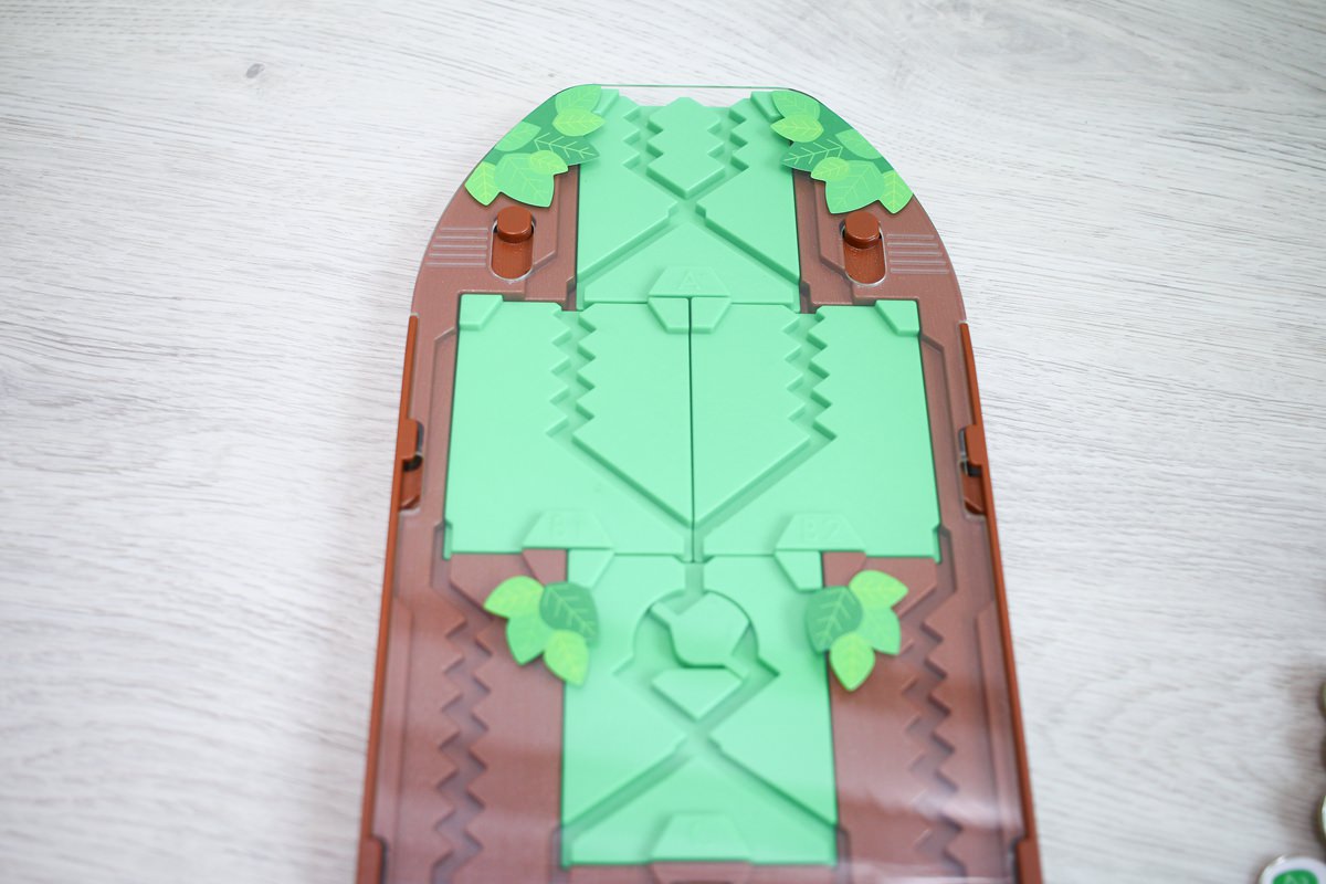 HANAYAMA 超好玩的益智桌遊遊戲，讓孩子在遊戲中培養邏輯思考與推理、分析能力