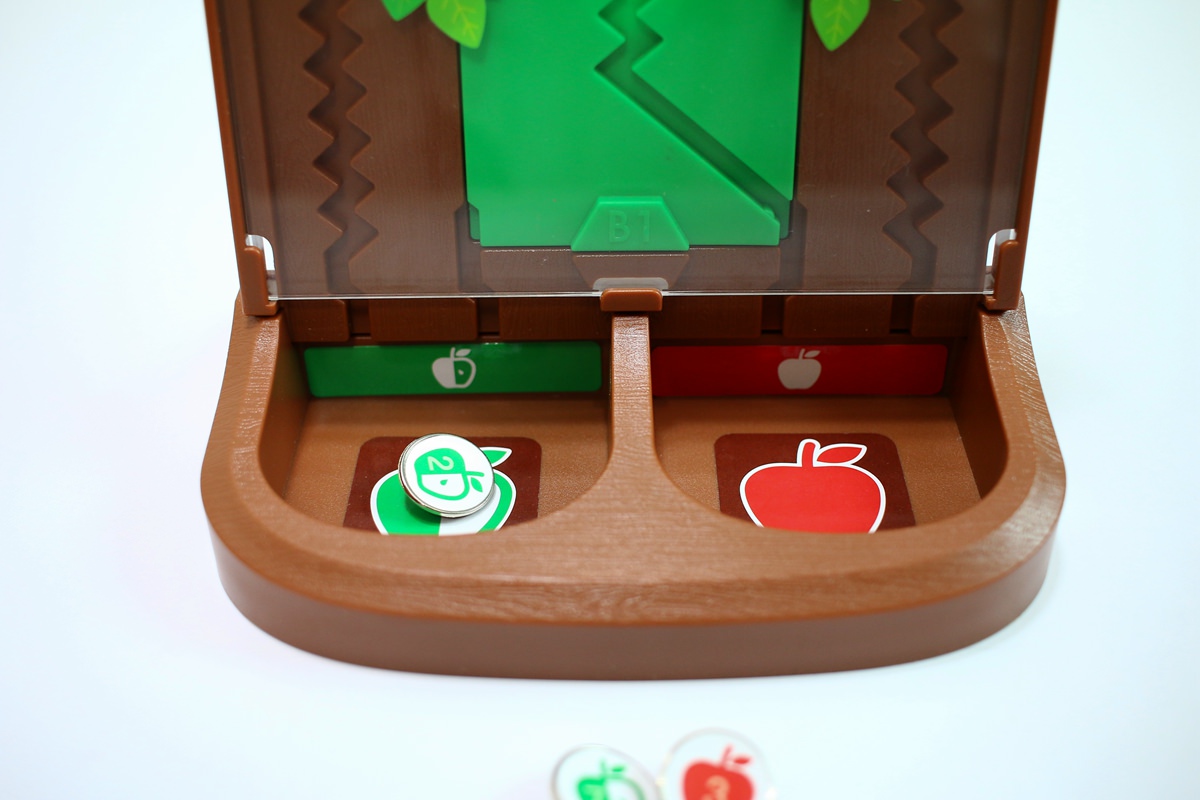 HANAYAMA 超好玩的益智桌遊遊戲，讓孩子在遊戲中培養邏輯思考與推理、分析能力