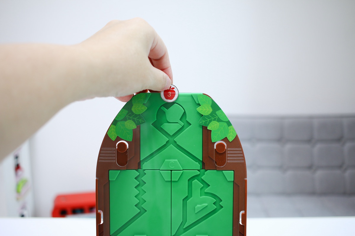 HANAYAMA 超好玩的益智桌遊遊戲，讓孩子在遊戲中培養邏輯思考與推理、分析能力