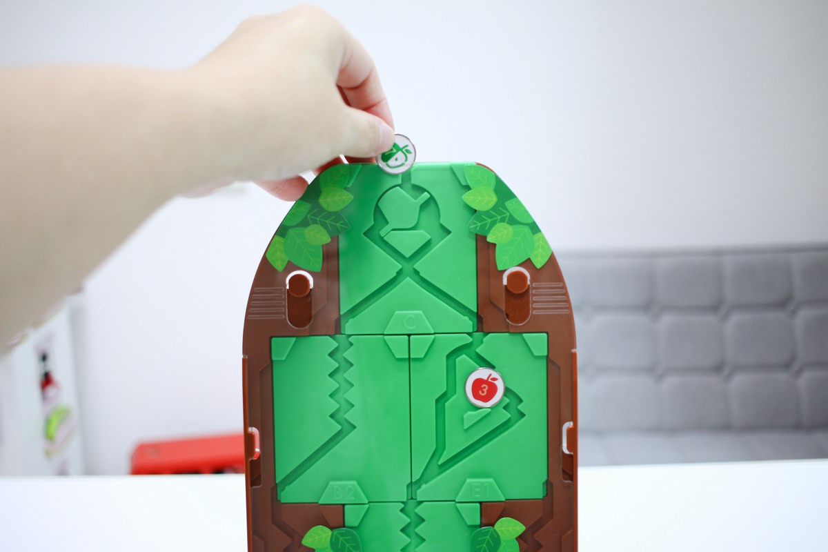 HANAYAMA 超好玩的益智桌遊遊戲，讓孩子在遊戲中培養邏輯思考與推理、分析能力