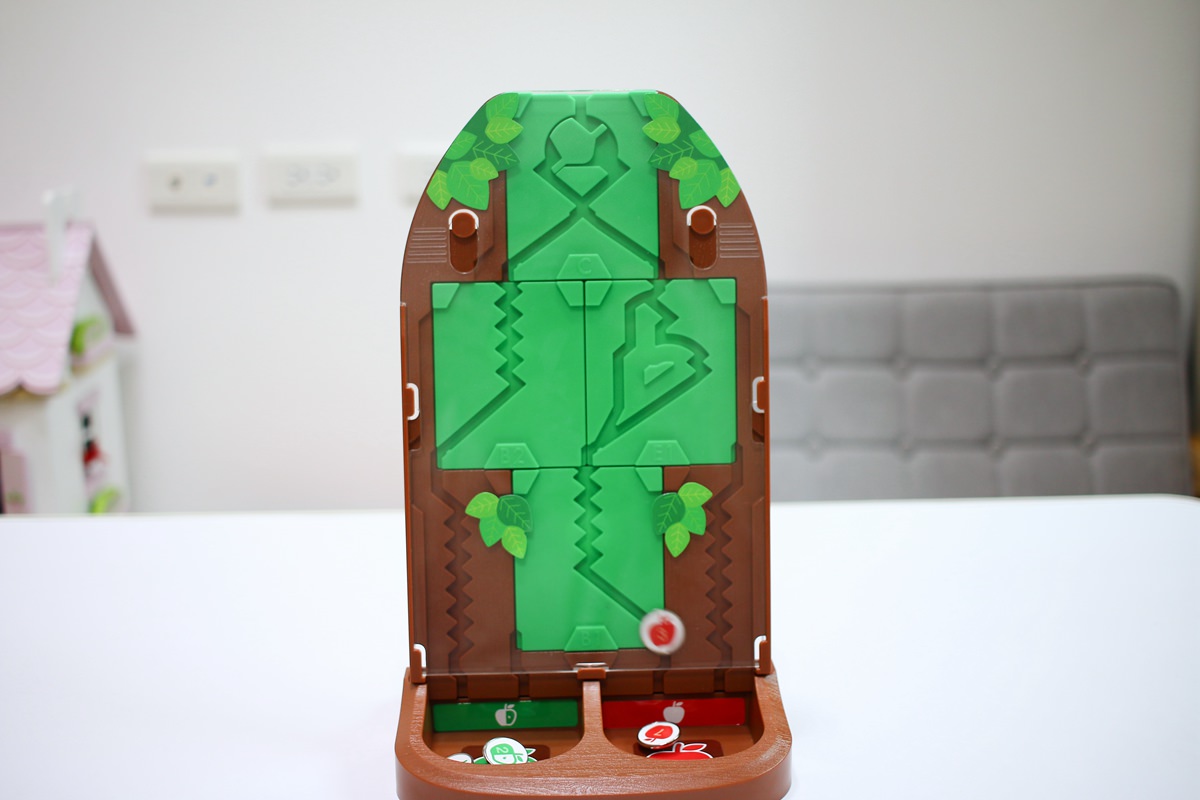 HANAYAMA 超好玩的益智桌遊遊戲，讓孩子在遊戲中培養邏輯思考與推理、分析能力