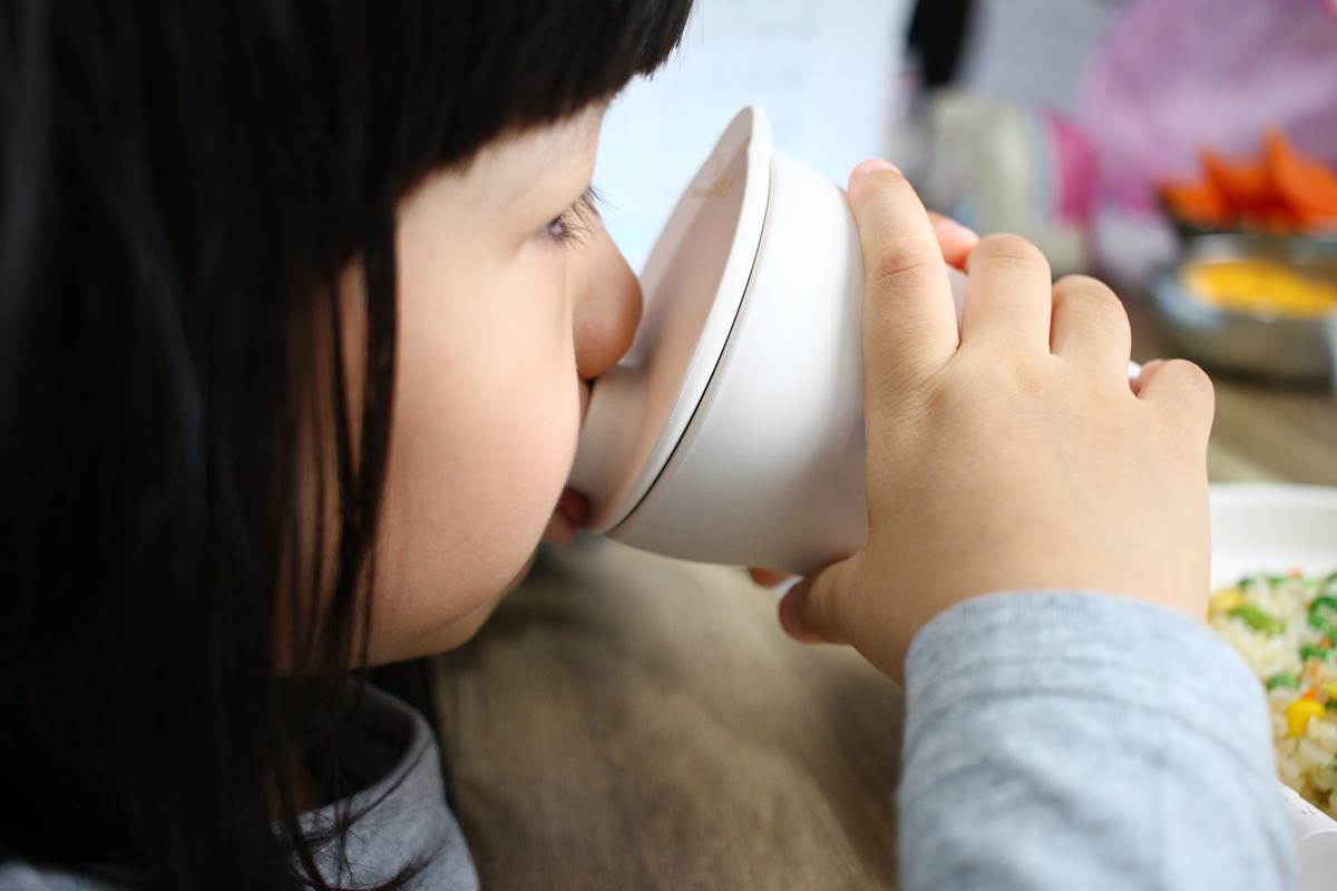 【兒童餐具推薦】Miniware小食客六入組  矽膠吸盤吸力強，使用期長，從6個月的BLW時期到孩子5、6歲以上都能使用