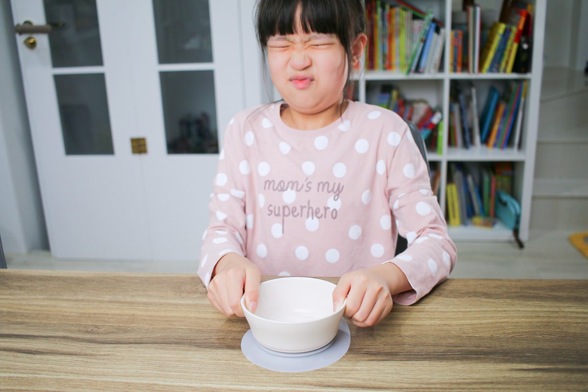 【兒童餐具推薦】Miniware小食客六入組  矽膠吸盤吸力強，使用期長，從6個月的BLW時期到孩子5、6歲以上都能使用