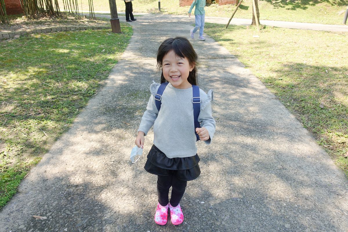 SkippOn兒童休閒機能鞋-ISEAL VU系列 輕盈好穿、改善容易跌倒、絆到的問題